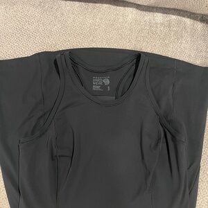 Mountain Hardwear Athletic Dress